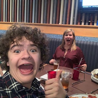 Stranger Things, Gaten Matarazzo, restaurant, mother 