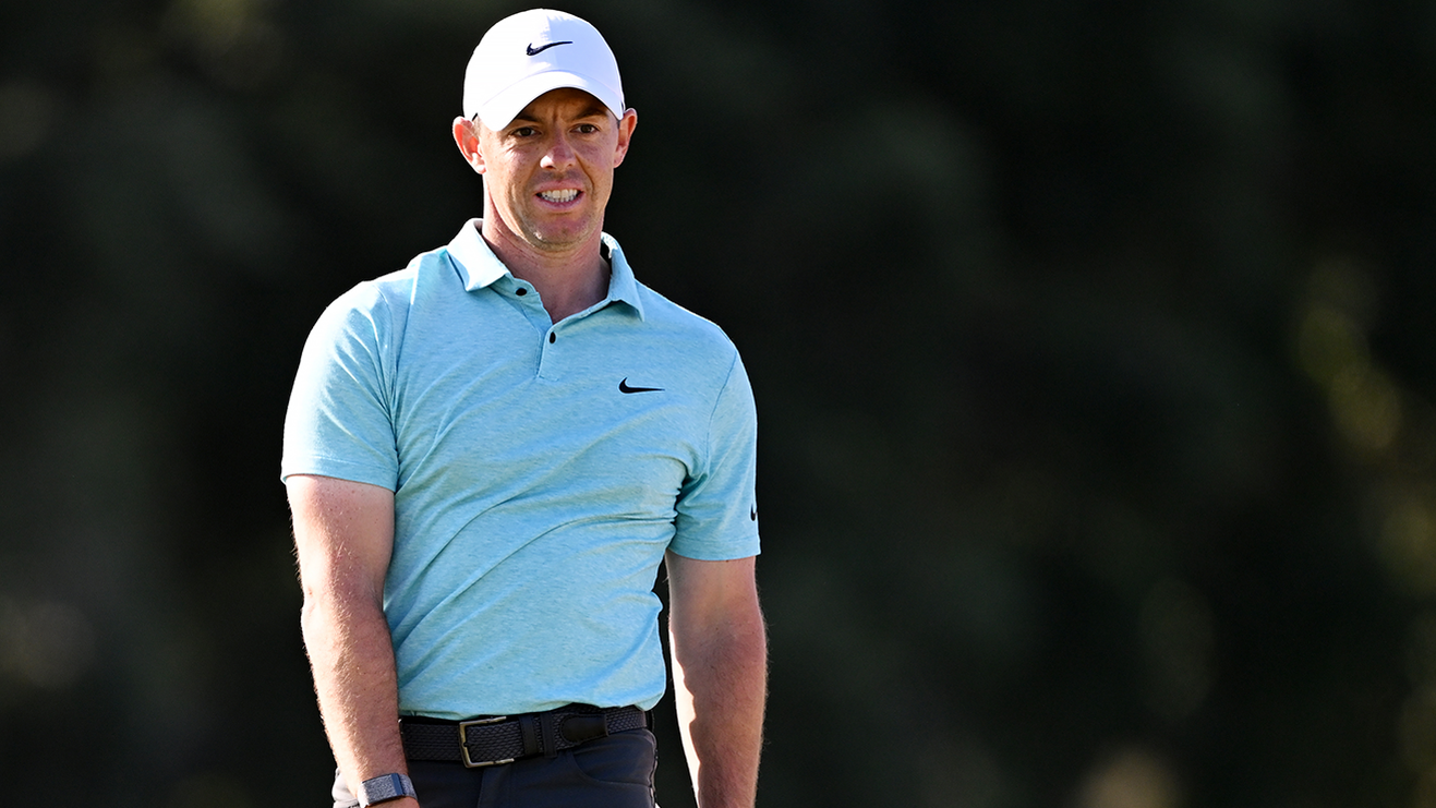 Rory McIlroy reacts to his chip shot on the 14th green during the final round of the 2023 US Open Championship.
