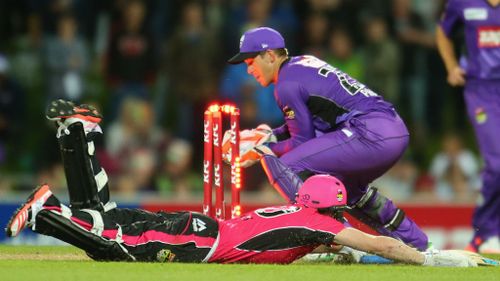 Sydney Sixers blow Hobart Hurricanes away in Big Bash