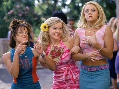 Reese Witherspoon with Legally Blonde co-stars Alanna Ubach and Jessica Cauffiel.