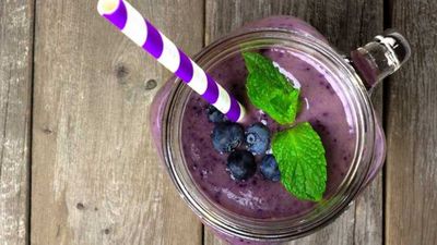 Susie Burrell's energy boost blueberry breakfast shake