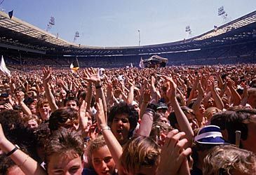 Which venue was the UK site for Live Aid in 1985?