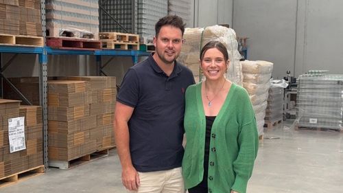 Gabbie Foord è fondatrice e direttrice creativa del marchio vittoriano di candele MILKWICK, che gestisce con il marito Kane.