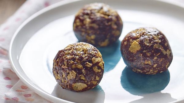 Choc Corn Flake protein power balls