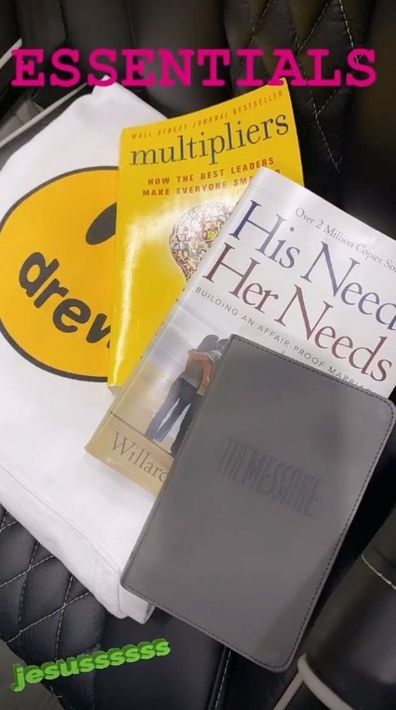 Justin Bieber, guidebook, marriage, reading, essentials