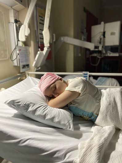 Mother reveals moment 8-year-old daughter received cancer diagnosis