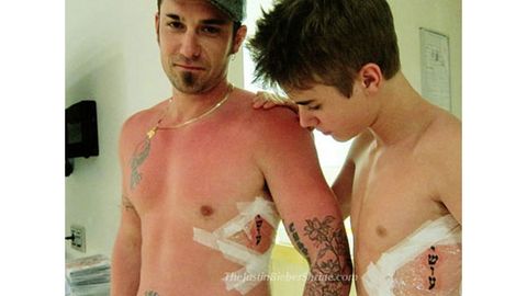 Justin Bieber and his dad get matching Jesus tattoos - 9Celebrity