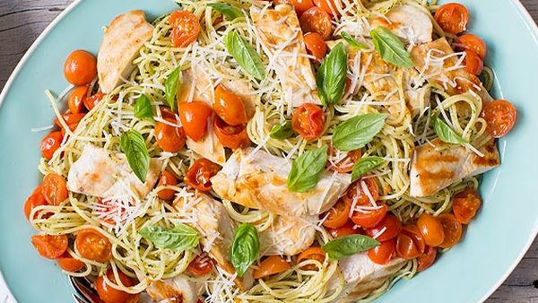 Nadia Lim's grilled chicken and roast cherry tomato pesto spaghetti