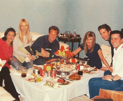 Courteney Cox and the cast of friends ahead of the series finale