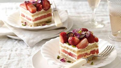 <a href="http://kitchen.nine.com.au/2016/05/16/13/22/strawberry-and-watermelon-cake" target="_top">Strawberry and watermelon cake</a><br>
<a href="http://kitchen.nine.com.au/2016/09/21/14/05/strawberry-sensation" target="_top"><br>
More strawberry desserts</a>