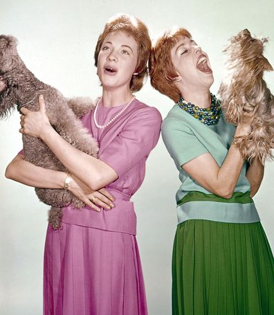Julie Andrews was caught kissing BFF Carol Burnett by a former First Lady -  9Celebrity