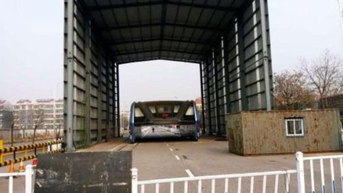 'Futuristic' Chinese raised bus prototype gathering dust since test run four months ago