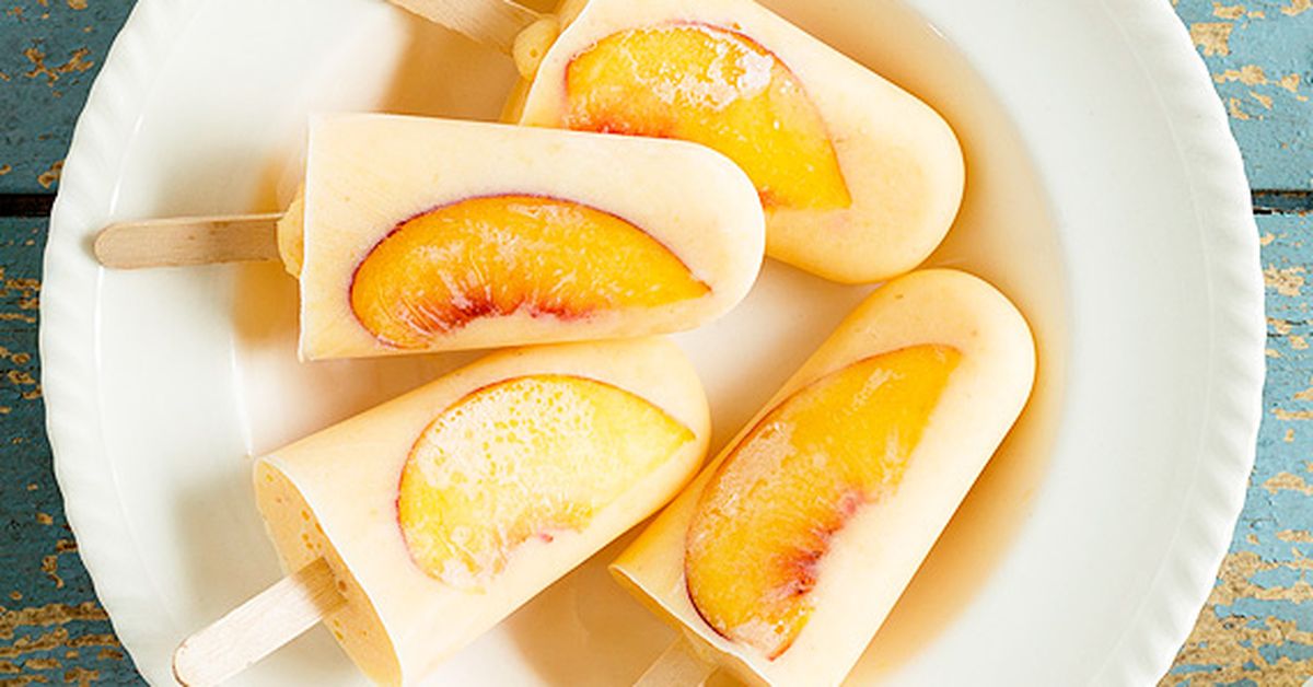 Peach popsicles - 9Kitchen