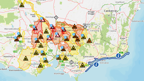 À 5 heures du matin, 60 avertissements d'inondation étaient en place dans Victoria. 