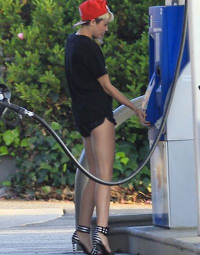 2013 is really shaping up to be The Year of No Pants for <b>Miley Cyrus</b>. I mean, a <i>lot</i> of Pilates went into that body, so why not show it off, right?<P><br/>Whether she's in skimpy hotpants, cut off shorts or pants to tiny we can't see them at all, watch Miley's reign of pantsless terror unfold!<br/>