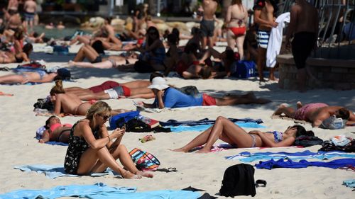Fewer Australian teenagers getting suntans