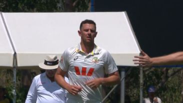 Aussies on the ropes as Tigers domination continues