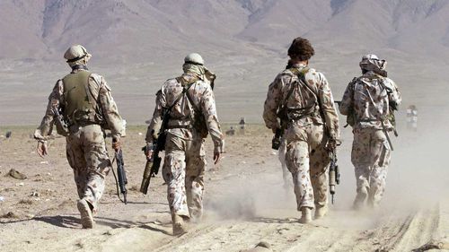 Des soldats SAS participent à un exercice d'entraînement en Afghanistan en 2002.