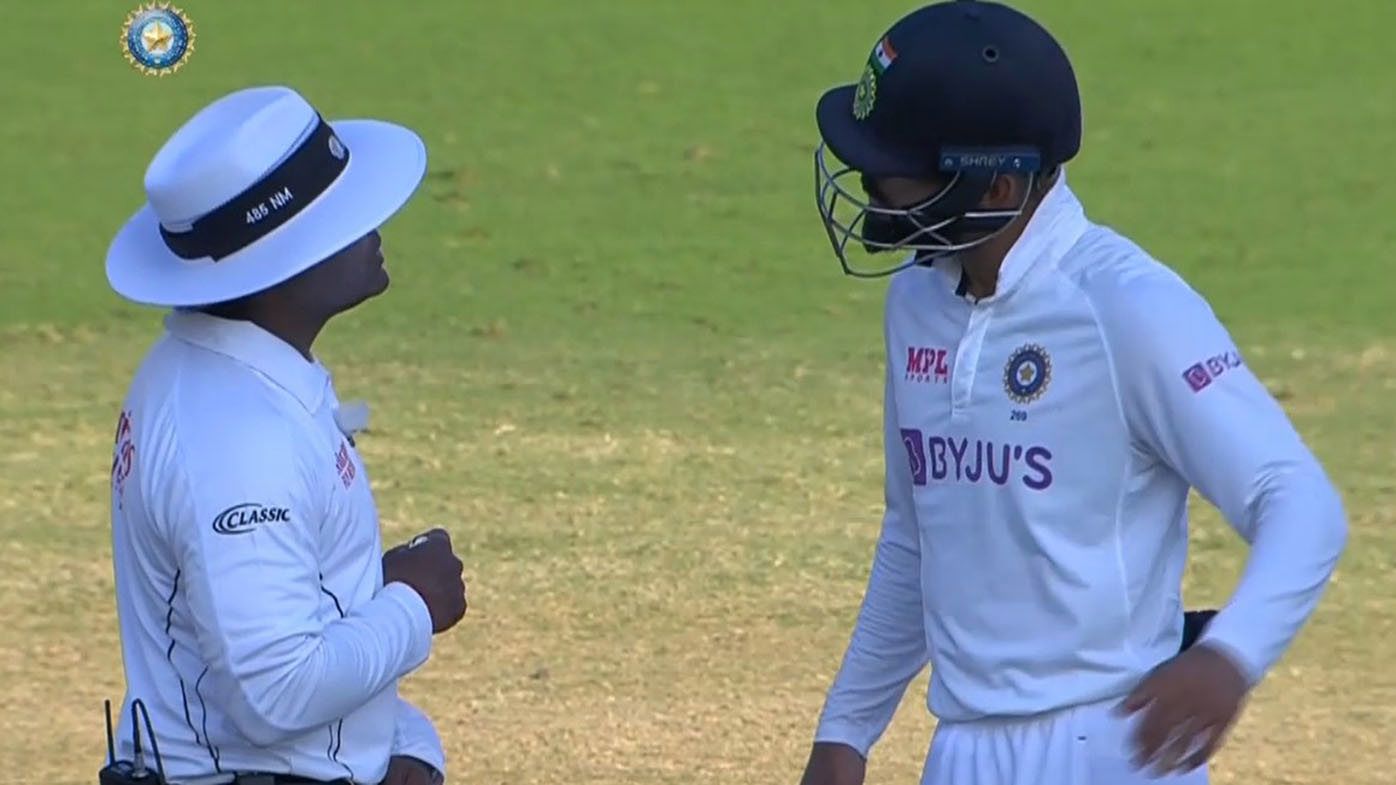 Virat Kohli blasts umpire after 'plumb' LBW shout against Joe Root given not out