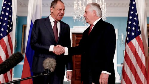 Tillerson meets with Russian foreign minister