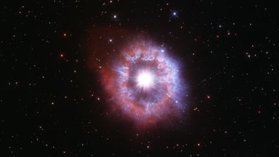 Il telescopio Hubble della NASA ha catturato una stella gigante sull'orlo della distruzione.