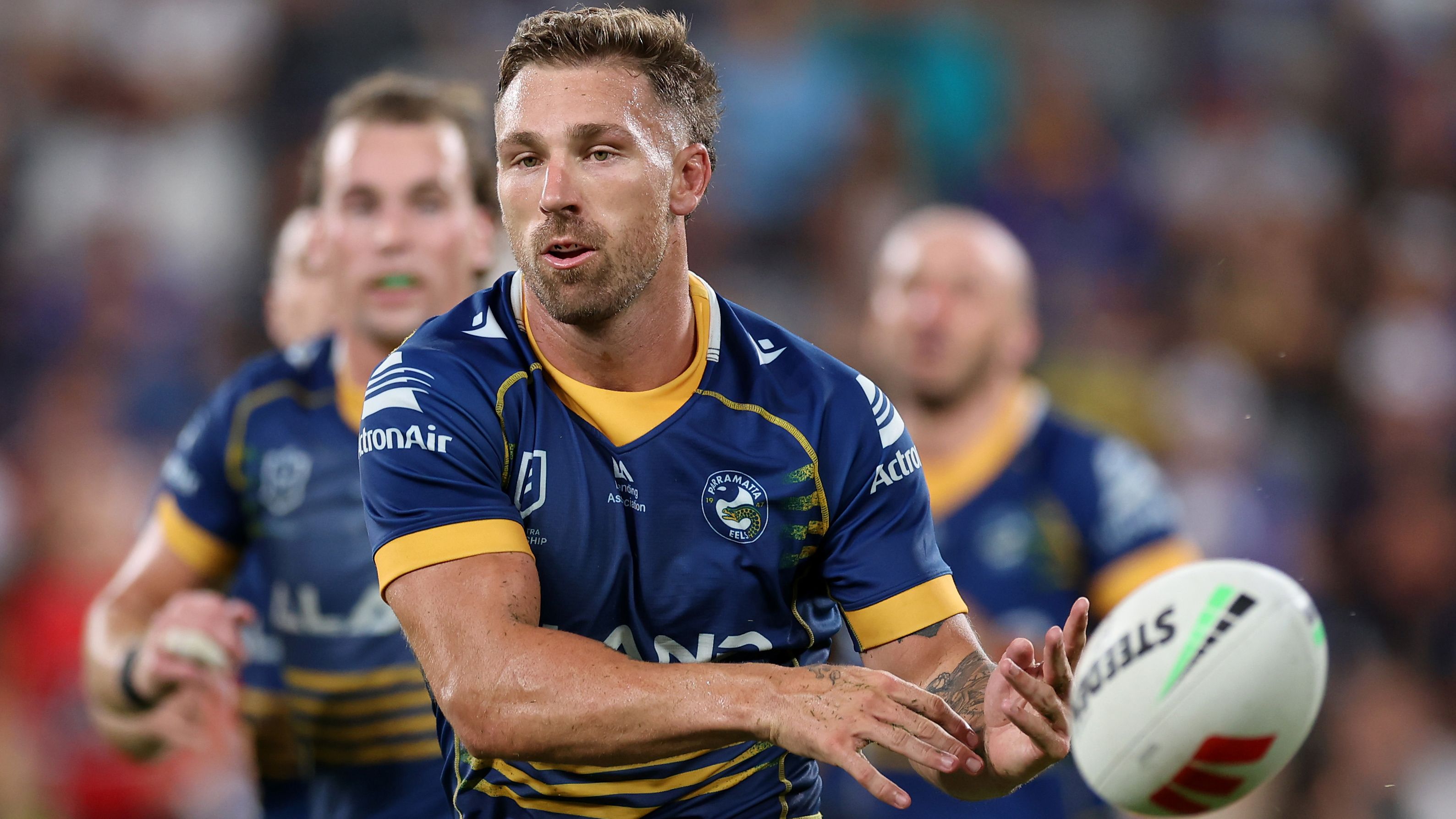 SYDNEY, AUSTRALIA - MARCH 10: Bryce Cartwright of the Eels passes the ball during the round two NRL match between the Parramatta Eels and the Cronulla Sharks at CommBank Stadium on March 10, 2023 in Sydney, Australia. (Photo by Mark Kolbe/Getty Images)