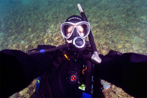 The Melbourne scuba diver managed to capture a marine selfie. (Sheree Marris)