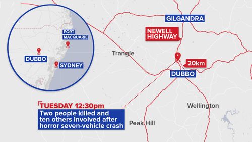 The crash took place 20km north of Dubbo, on the Newell Highway. (Image: 9NEWS)