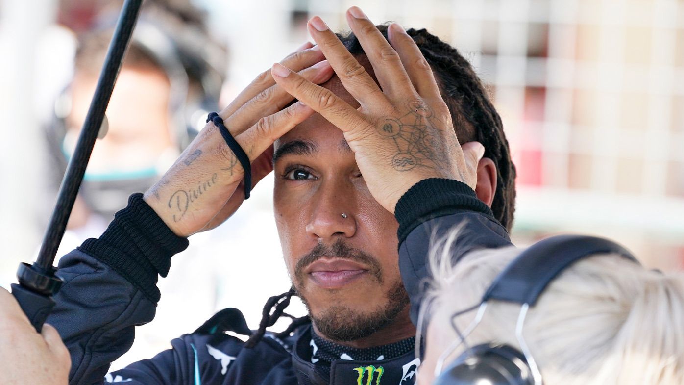 Hamilton's F1 title hopes take massive hit