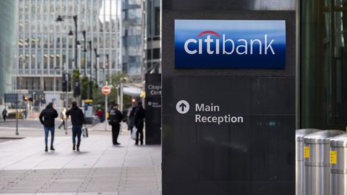 Citibank has won an employment tribunal case against a former employee who accused the bank of unfair dismissal after it fired him for claiming expenses for his partner's meals, and then lying about it.