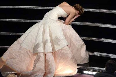Jennifer Lawrence proved she’s just like the rest of us after falling up steps (yep, we’ve been there) as she collected her Oscar. Better than faux tears? You bet! And she laughed it off, proving she’s Hollywood’s most down to earth star. We love.