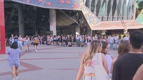 Huge queues form at Melbourne's Marvel Stadium for Harry Styles concert.