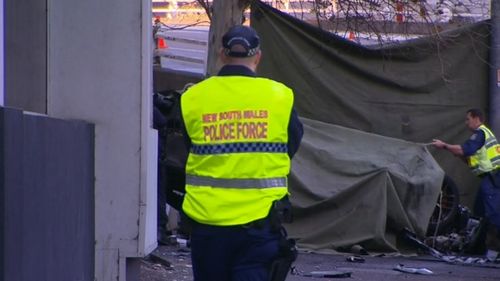 A policeman rescued a 39-year-old from the wreckage. (9NEWS)