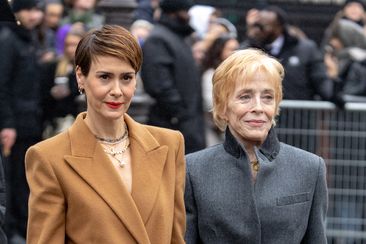 Sarah Paulson and Holland Taylor attend the Fendi Couture Haute Couture Spring Summer 2023 show as part of Paris Fashion Week  on January 26, 2023 in Paris, France. 