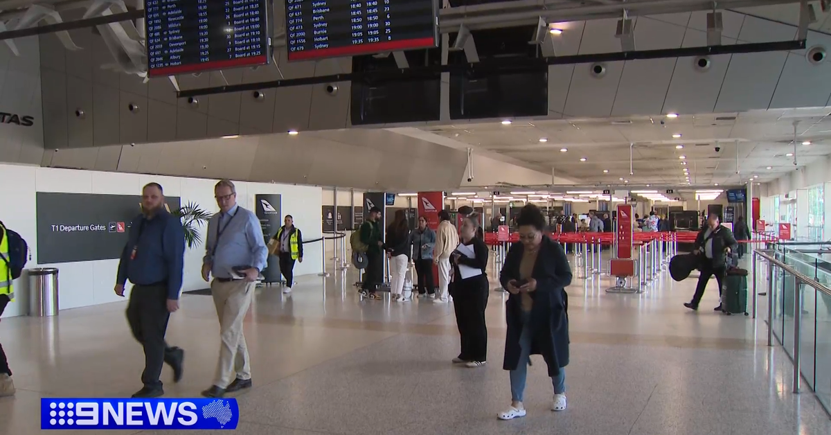 Cost of flights in Australia: Domestic airfares up more than 12 per cent after regional airlines bow out