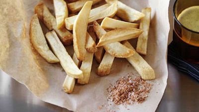 <a href="http://kitchen.nine.com.au/2016/05/17/10/29/chips-with-smoked-cumin-salt-and-aoli" target="_top">Chips with smoked cumin salt and aïoli</a> recipe