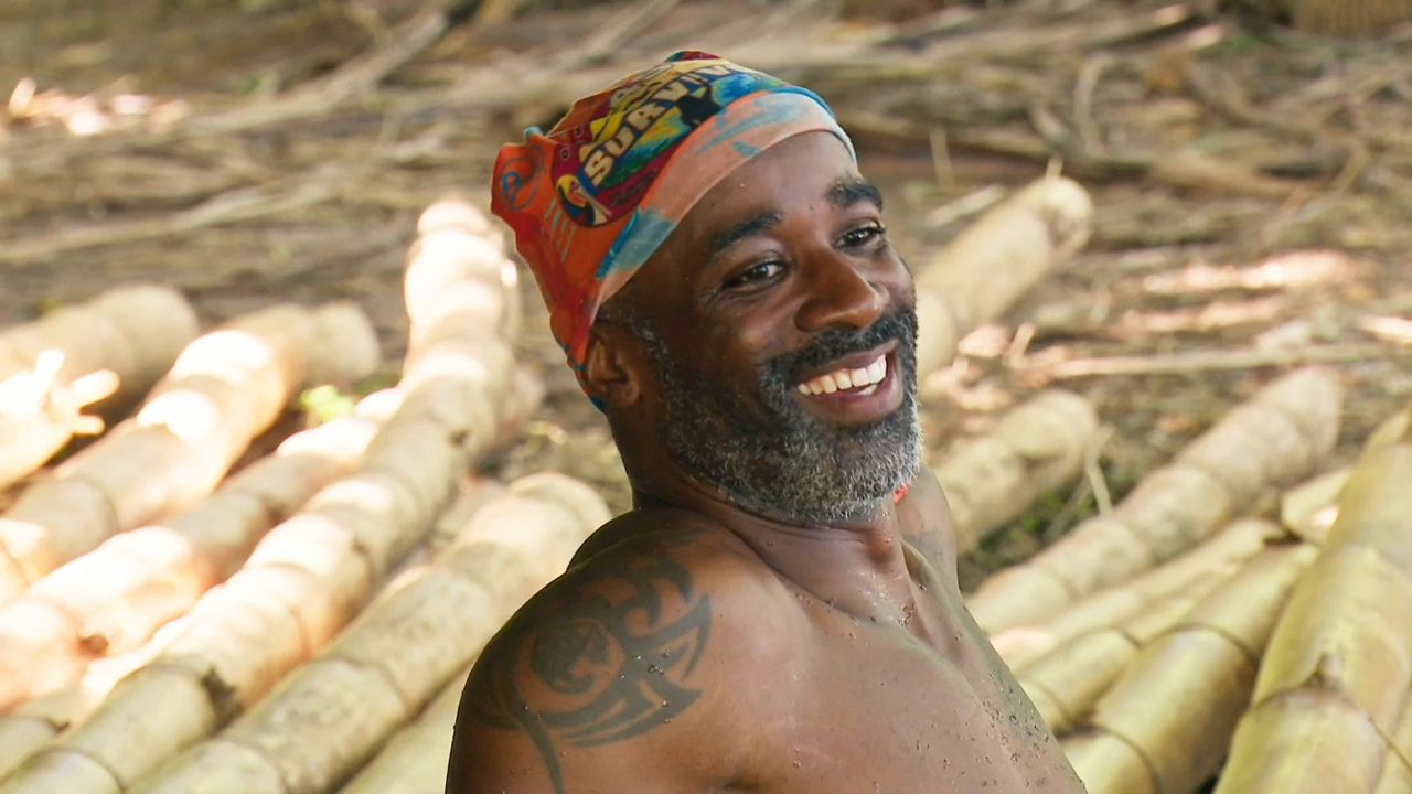 Watch Survivor Season 45 Episode 10: How Am I the Mobster? - Full