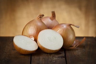 <strong>Onions</strong>