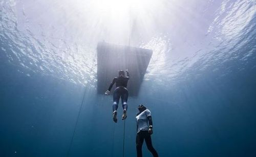 The Colombian makes free diving look so easy but is something which takes great skill. Picture: @sofigomezu