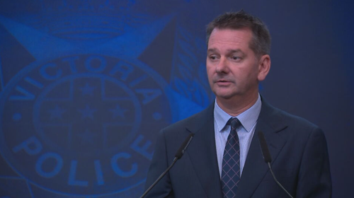 O detetive superintendente Jason Kelly disse que a polícia estava mantendo a mente aberta sobre quem estava por trás da onda de ataques.