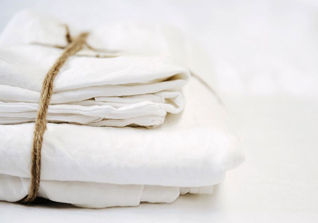 how to keep white sheets looking whiter than white sweat bleaches sheets
