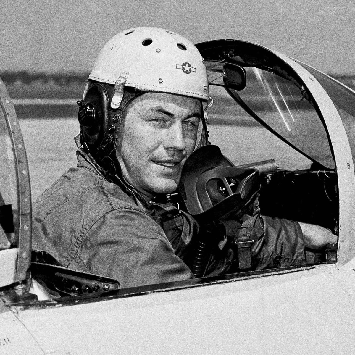 Sam Shepard showed he had 'The Right Stuff' as pilot Chuck Yeager
