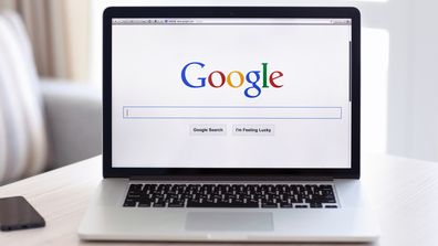 Page de recherche Google sur ordinateur portable.