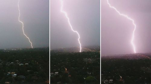 Lighting bolts hammer Melbourne. (Joel/Melbourne Storm Chasers)