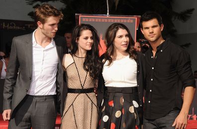 Twilight author Stephenie Meyer releasing 'companion-novel