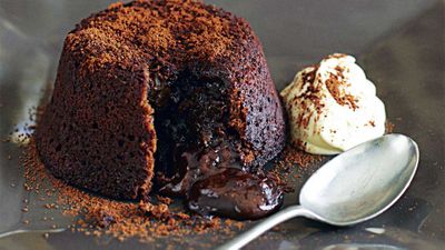 Chocolate volcano puddings