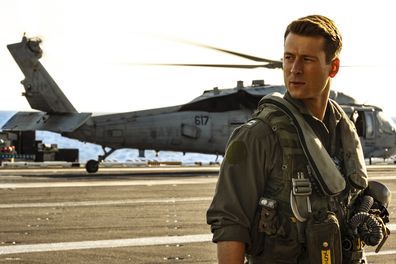 Glen Powell plays "Hangman" in Top Gun: Maverick.