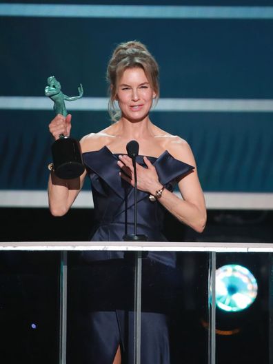 Renée Zellweger accepts Outstanding Performance by a Female Actor in a Leading Role for 'Judy' onstage during the 26th Annual Screen Actors Guild Awards at The Shrine Auditorium on January 19, 2020 in Los Angeles, California