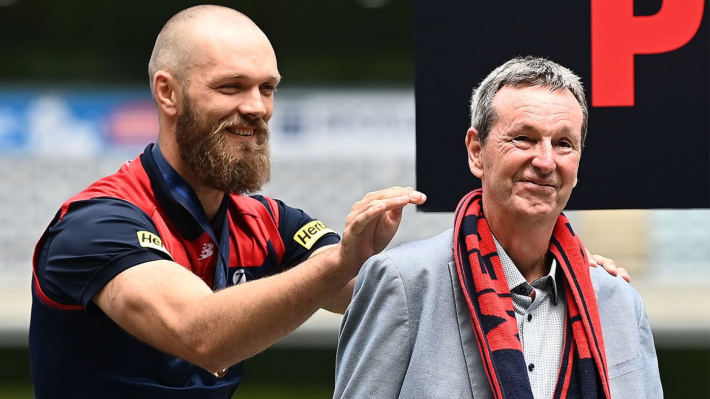 'Moment of the day': Neale Daniher receives rousing ovation at Demons' premiership celebration
