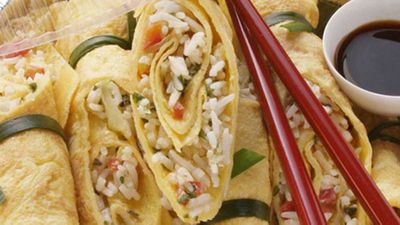 <strong><a href="http://kitchen.nine.com.au/2016/06/06/16/51/chinese-ricefilled-lucky-rolls" target="_top">Chinese rice-filled lucky rolls</a> recipe</strong>